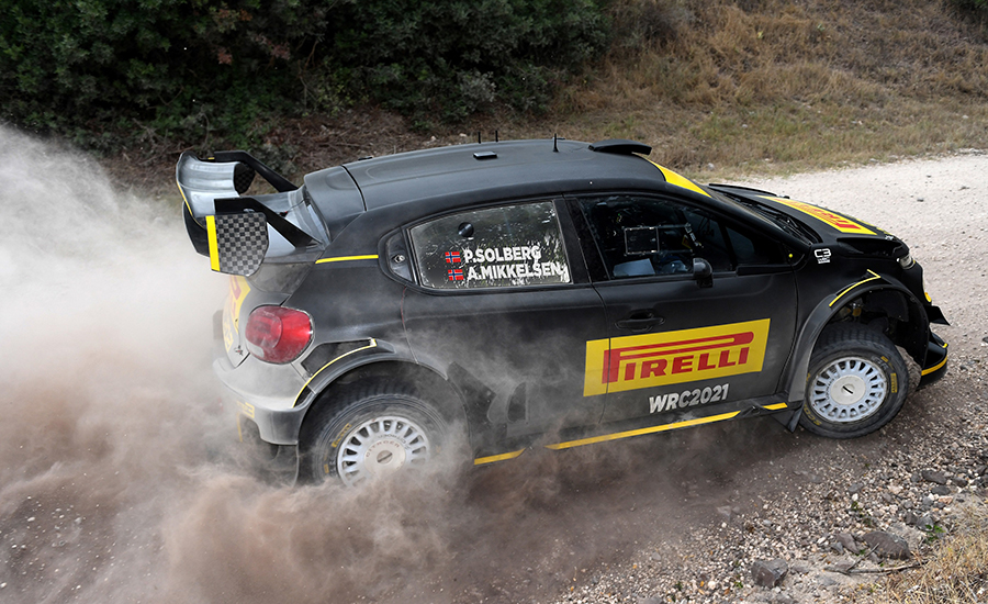 Solberg en Mikkelsen debuteren Pirelli WRC - banden in Italië
