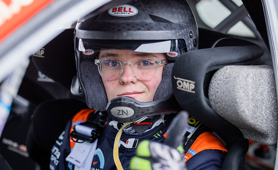 Solberg Jr. met Hyundai i20 WRC in Safari Rally