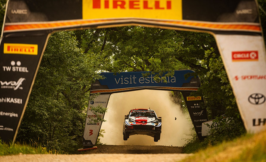 Rovanperä op koers naar historie in Rally van Estland