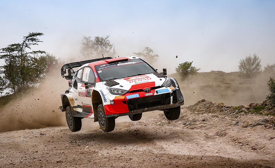 WRC Safari Rally: Ogier leider na vrijdag, Neuville valt uit