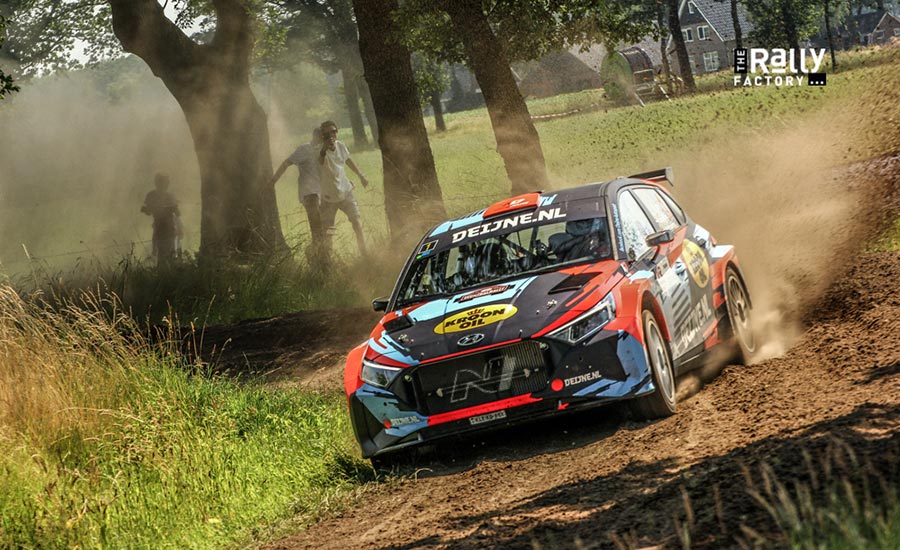 Twente Rally: Ereronde voor NL rallykampioenen Van Deijne (ONRK) en Vrielink (NRK)