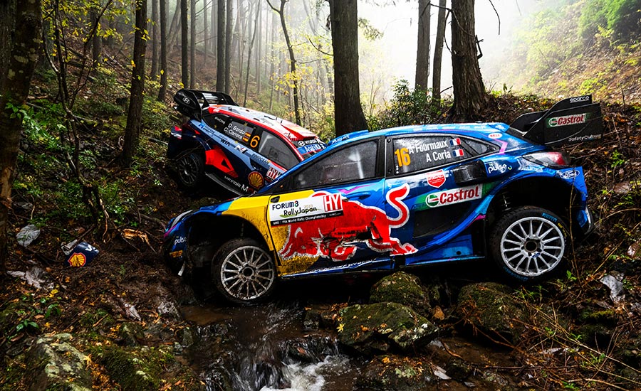 WRC Rally Japan: Evans leider na vrijdag met extreme regen, Neuville valt uit