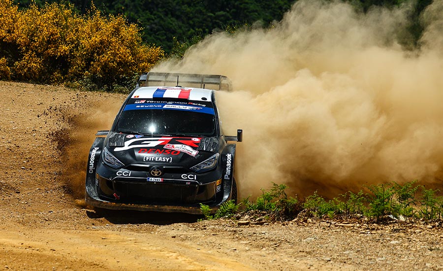 Ogier leider na WRC Portugal zaterdag, Rovanperä crasht