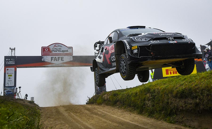Ogier wint WRC Portugal, Neuville breidt WK-leiding uit