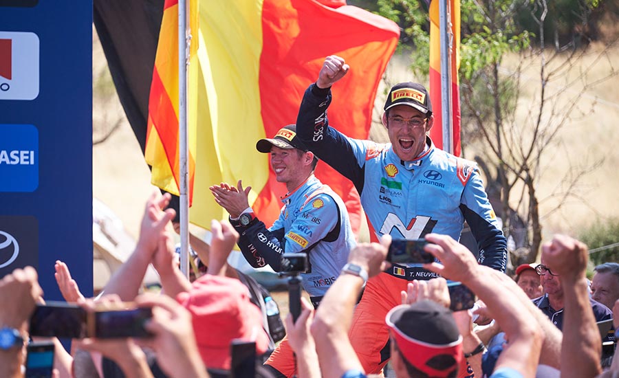 Neuville wint WRC Acropolis Rally en breidt WK leiding uit, Ogier crasht