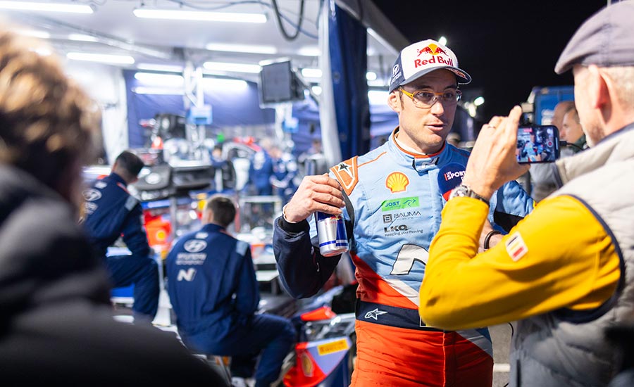 WRC Japan: dramadag voor Neuville terwijl Tänak leidt, maar geen reden voor paniek