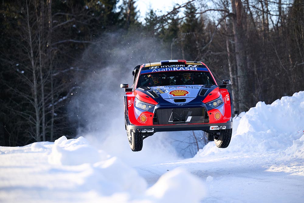 Adrien Fourmaux in actie tijdens WK (WRC) Rally van Zweden 2025 (Rally Sweden)