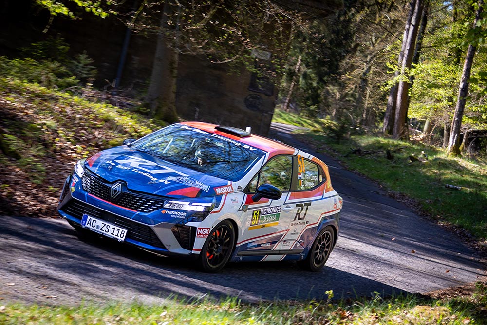 Jeths (Rally3/4 en algemeen) en Van Empel (Rally5) winnen Clio Trophy in Rallye Sulingen