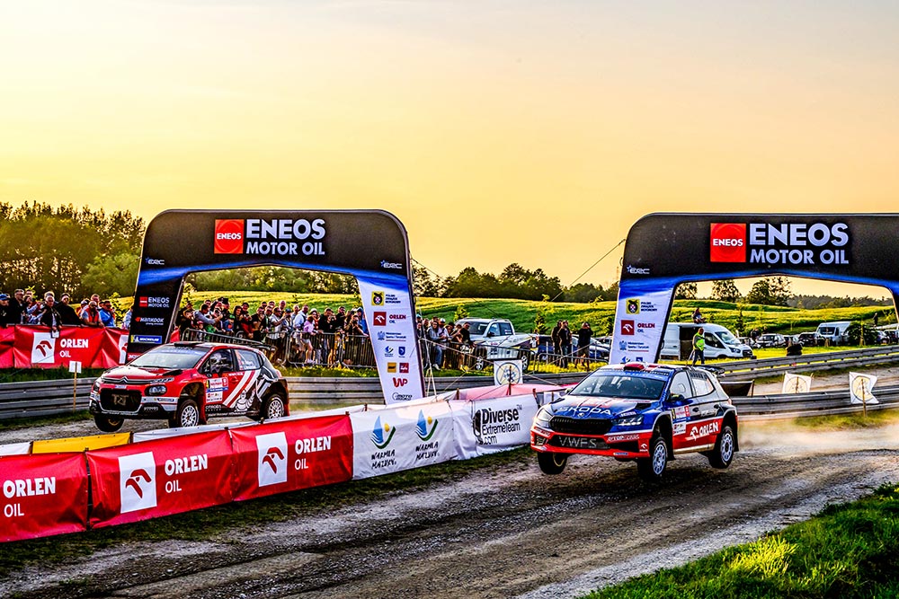Miko Marczyk (Skoda Fabia RS Rally2, right) and Mads Østberg (Citroën C3 Rally2, left), new ERC 2025 leader and P2