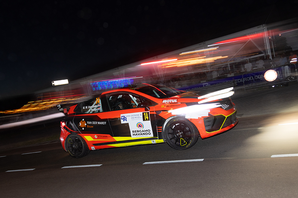 Willem Wouter Overbeek en Joyce Ruiter winnen de Clio Trophy NL tijdens de GTC Rally 2025