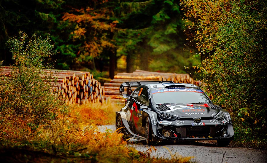 Drama tijdens Dag 3 WRC CER: Ogier crasht, Rovanperä pakt grote leiding - Central European Rally