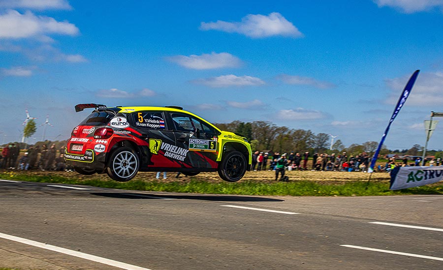 Vrielink en Van Koppen pakken belangrijke punten in Rallye Sulingen ondanks lekke band