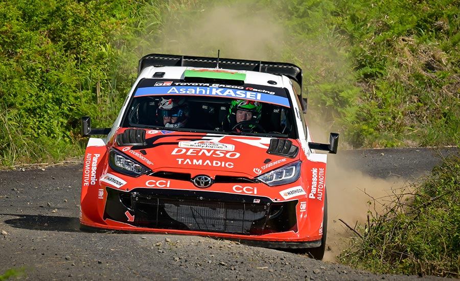WRC Rally Japan: Evans consolideert voor Ogier, Solberg crasht