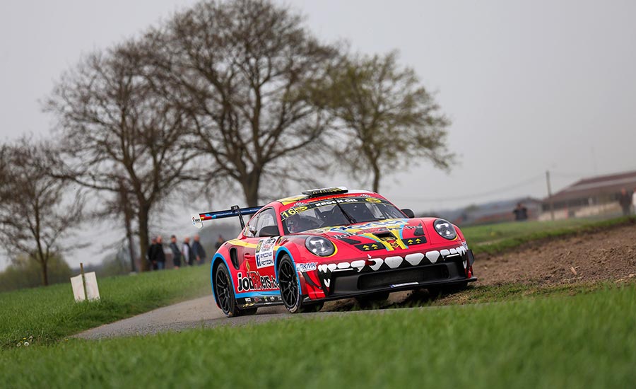 Kris Meeke met Jobfixers Porsche 992 Rally GT in Ypres Rally
