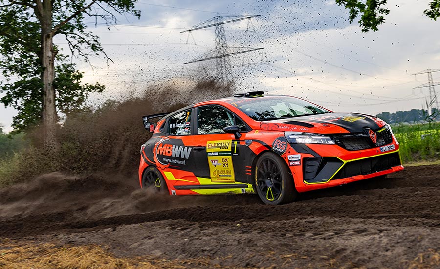 Overbeek domineert Clio Trophy NL in ELE Rally