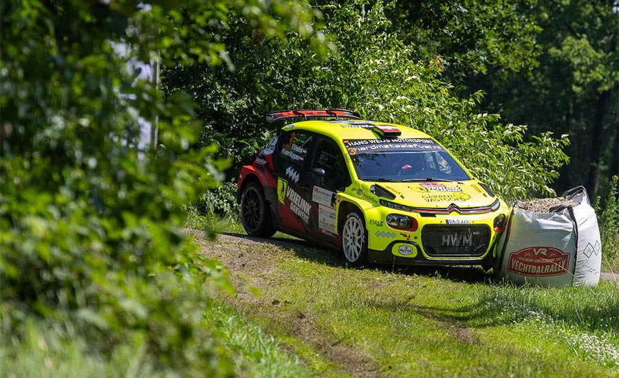 Vrielink gokt en verliest in Vechtdal Rally, maar is tevreden met de tweede plaats