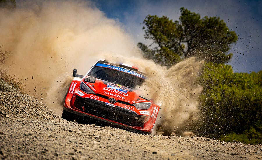 WRC Acropolis Rally Greece: Ogier pakt zege na late lekke band Neuville