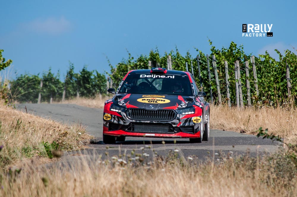 Kevin van Deijne Lisette Bakker Skoda Fabia RS Rally2 ADAC Rallye Mittelrhein 2026 P5 algemeen overall P1 ONRK, Nieuwe leiders tussenstand