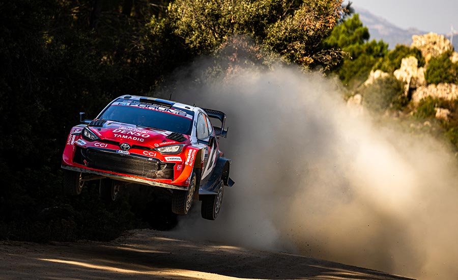 WRC Rally Italia Sardegna Sardinië Slechts zes punten tussen Evans en Solberg in titelstrijd Neuville crasht